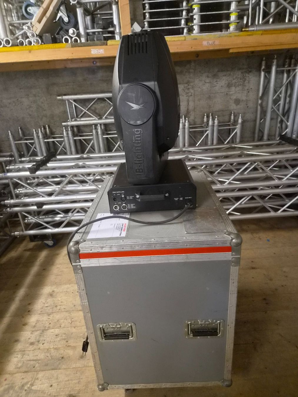 Lampen: JB-Lighting P6 Varyscan moving head Lichttechnik mit Case – Gebraucht aus Vitznau von Night-Fire 5