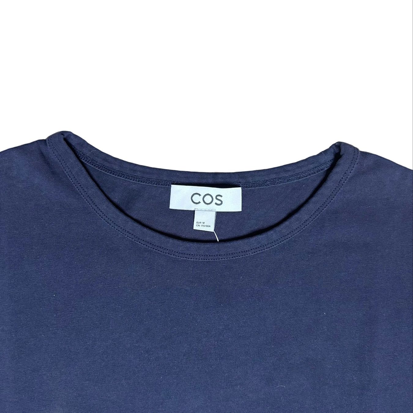 Cos T-Shirts: COS T-Shirt – Gebraucht aus St. Gallen von look-twice 4