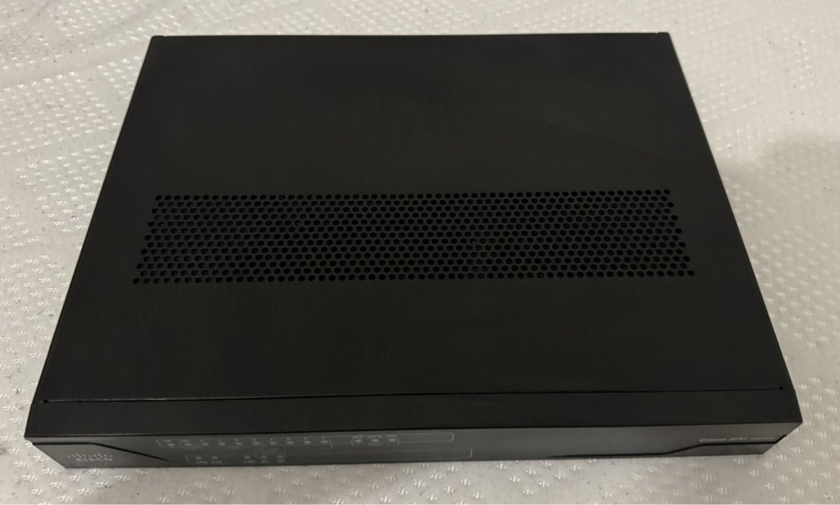 Cisco Modem & Router: Router Cisco 891F – Usato da Avenches venduto da ram_8p2p