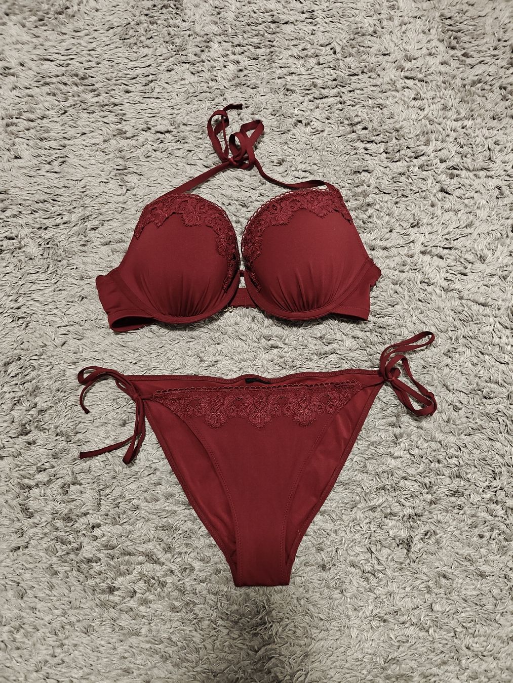 H&M Costumi da bagno & Bikini: Bikini Set  – Usato da Pieterlen venduto da Saemelili