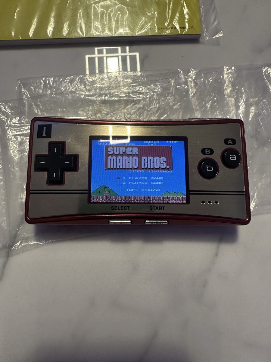 Nintendo Console: GameBoy micro super mario edition – Usato da Taverne venduto da Niko-Bellic 4
