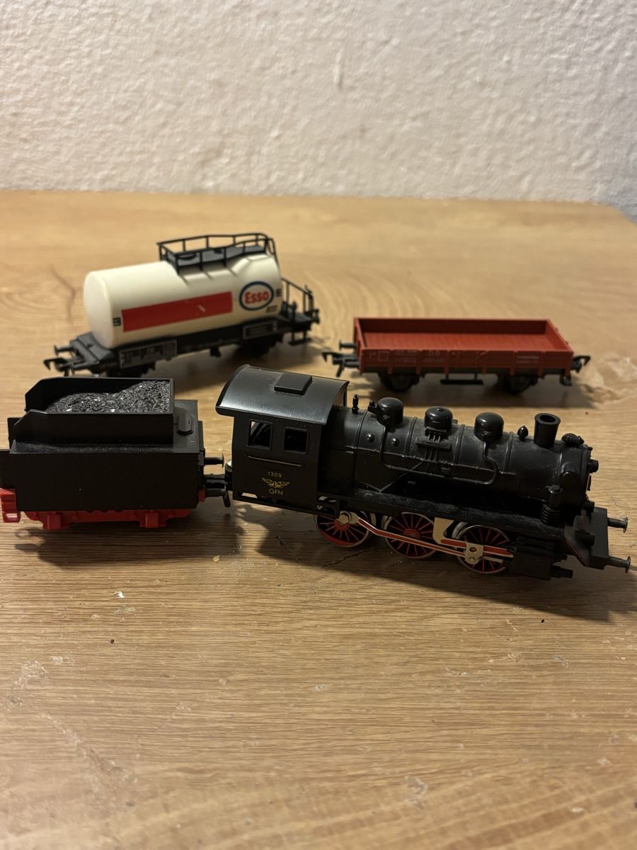 Fleischmann Modellini di ferrovie: Vintage Fleischmann Modelleisenbahn Sammlung – Usato da Orpund venduto da BlackEagel80 8