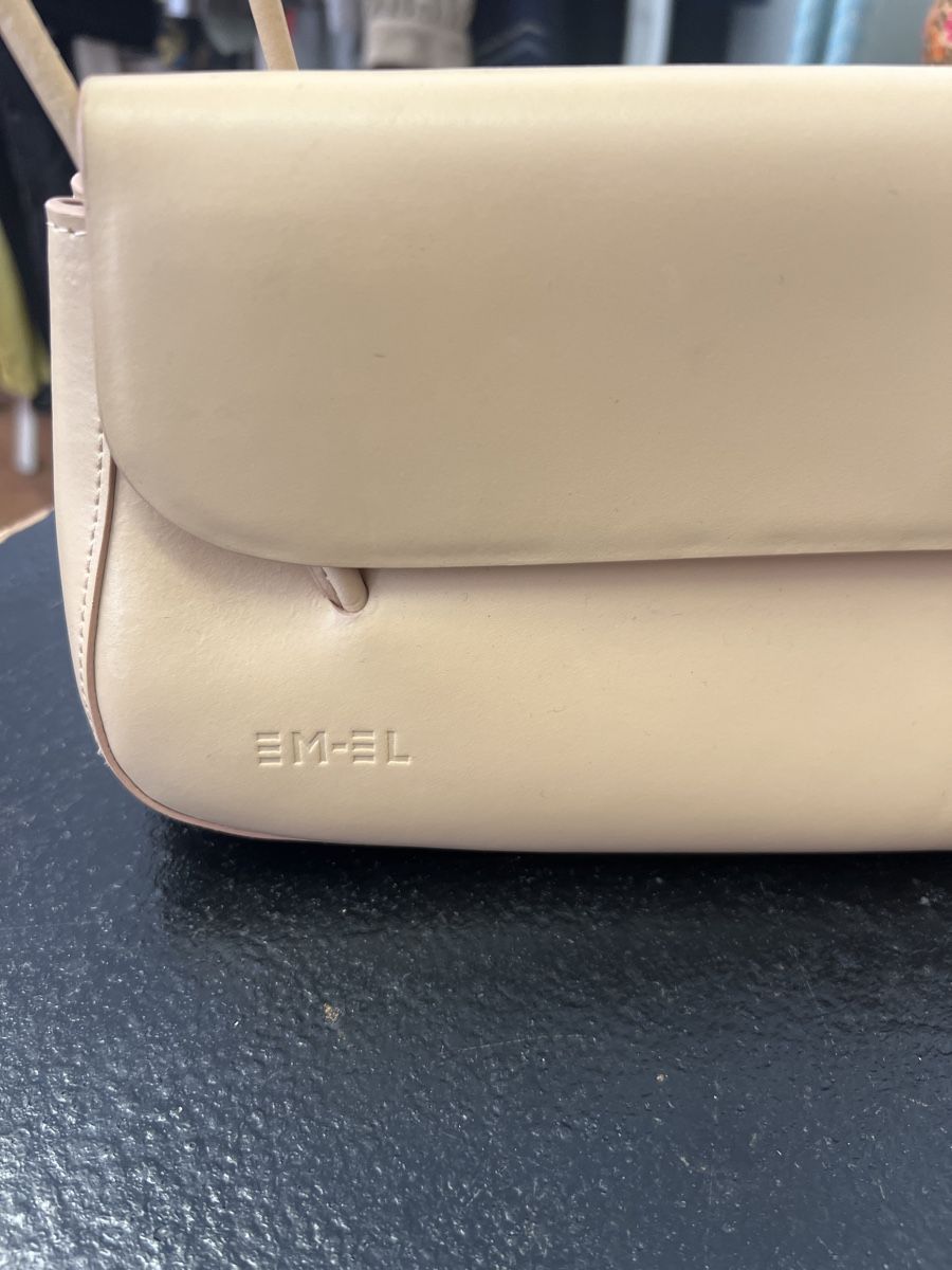 Sacs femmes: Em-el Tasche neu – D'occasion à Olten par AtelierSecondhand23 1
