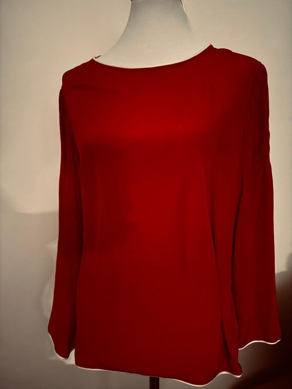 Blusen: Rote Bluse – Neu und originalverpackt aus Glattpark(Opfikon) von sollee35