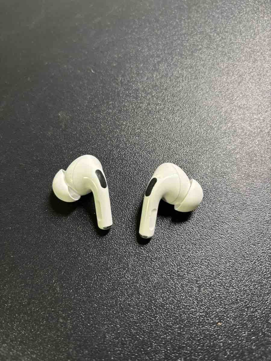 Apple Cuffie: Apple AirPods Pro 2 – Usato da Waldkirch venduto da xyst 2
