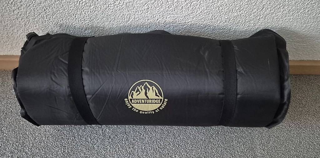 Tappetini fitness: Adventuridge selbstaufblasende Isomatte Liegematte – Usato da Oberrieden venduto da micy