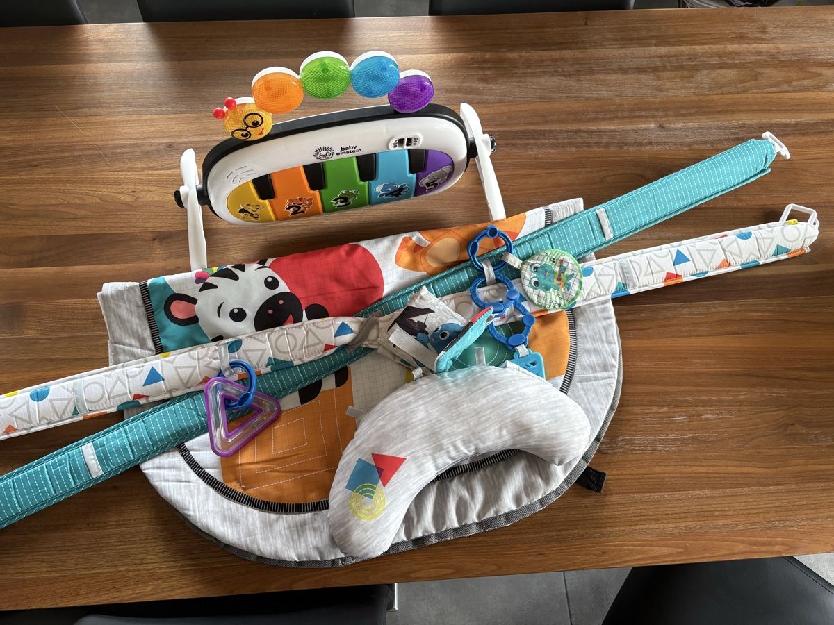 Spielmatte: Spielbogen mit Erlebnisdecke & Mini-Piano von Baby Einstein – Gebraucht aus Steffisburg von Wisu85
