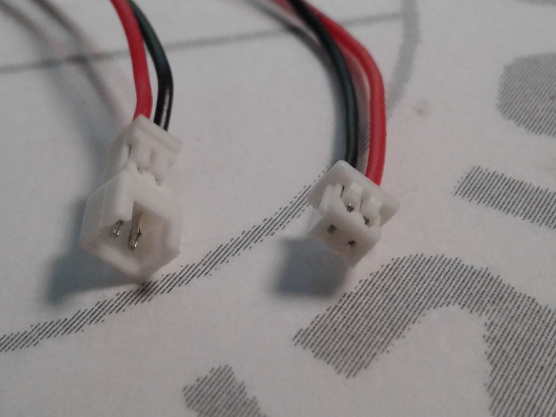 Componenti elettronici: Verbindungspaar, Stecker + Kupplung 2PIN – Nuovo (secondo la descrizione) da Luzern venduto da Salefactory 2