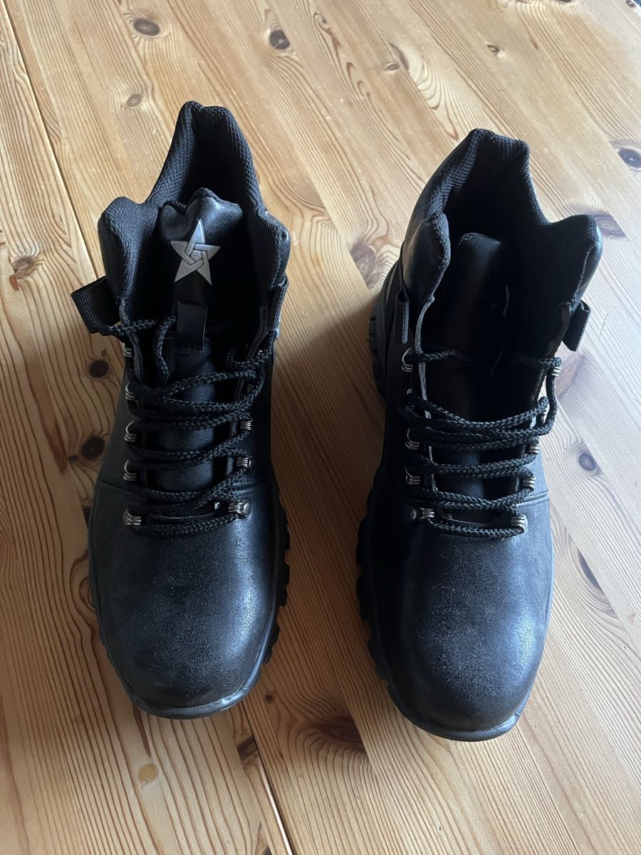 Herrenschuhe: Arbeitsschuhe schwarz Grösse 46  – Neu (gemäss Beschreibung) aus Grellingen von nadu17