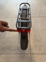 Gepäckträger mit Schutzblech und Rücklicht für Fahrrad