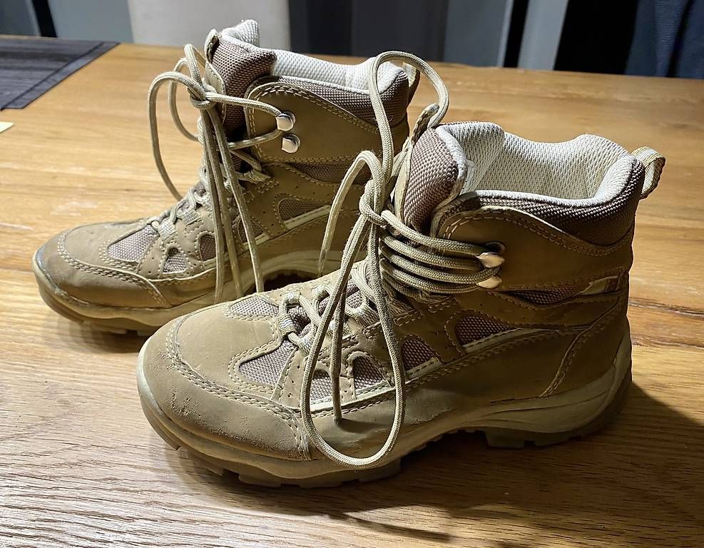 Herrenschuhe: Winterschuhe Grösse 36 – Gebraucht aus Fehraltorf von Marlene4
