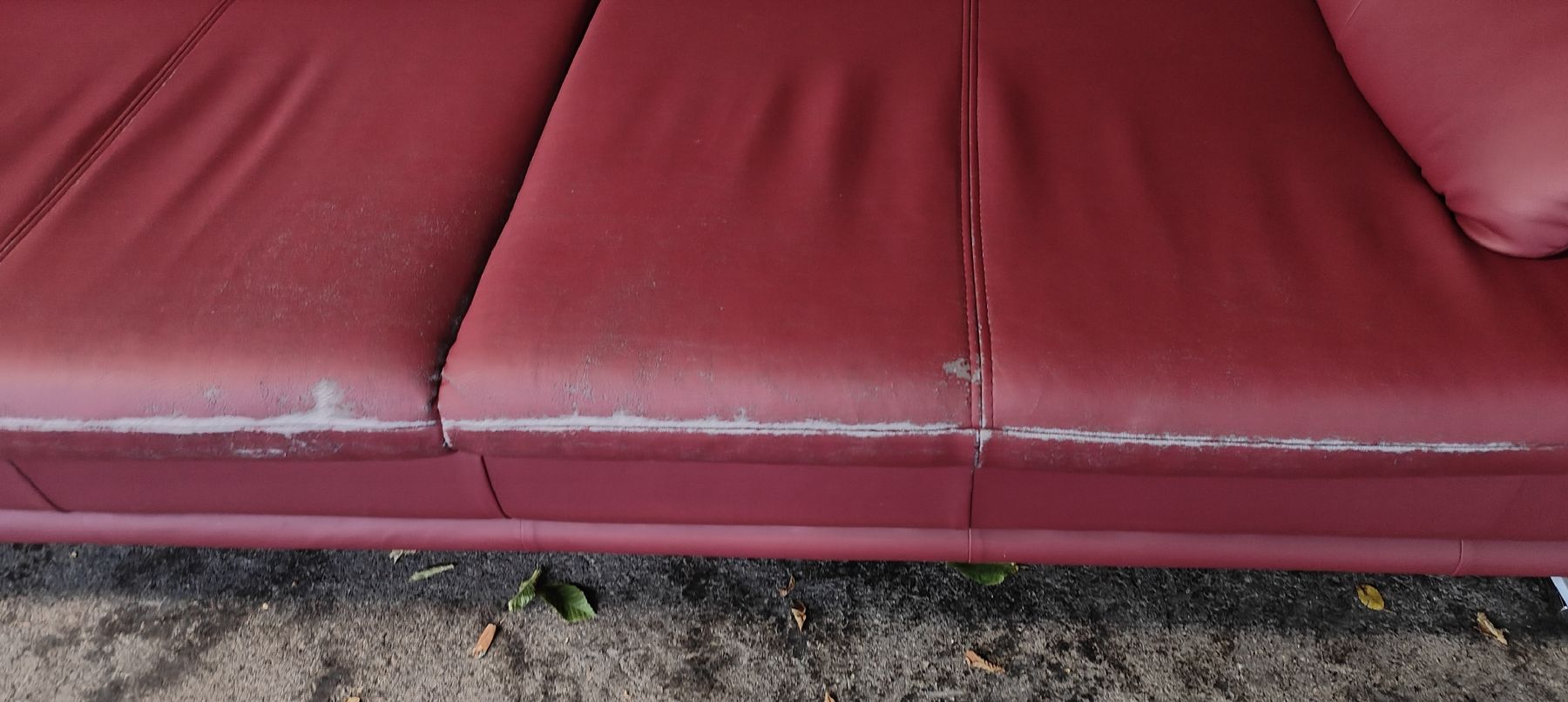 Pfister Sofas: Leder Sofa Set Rot  – D'occasion à Mumpf par Loco_Roco 3