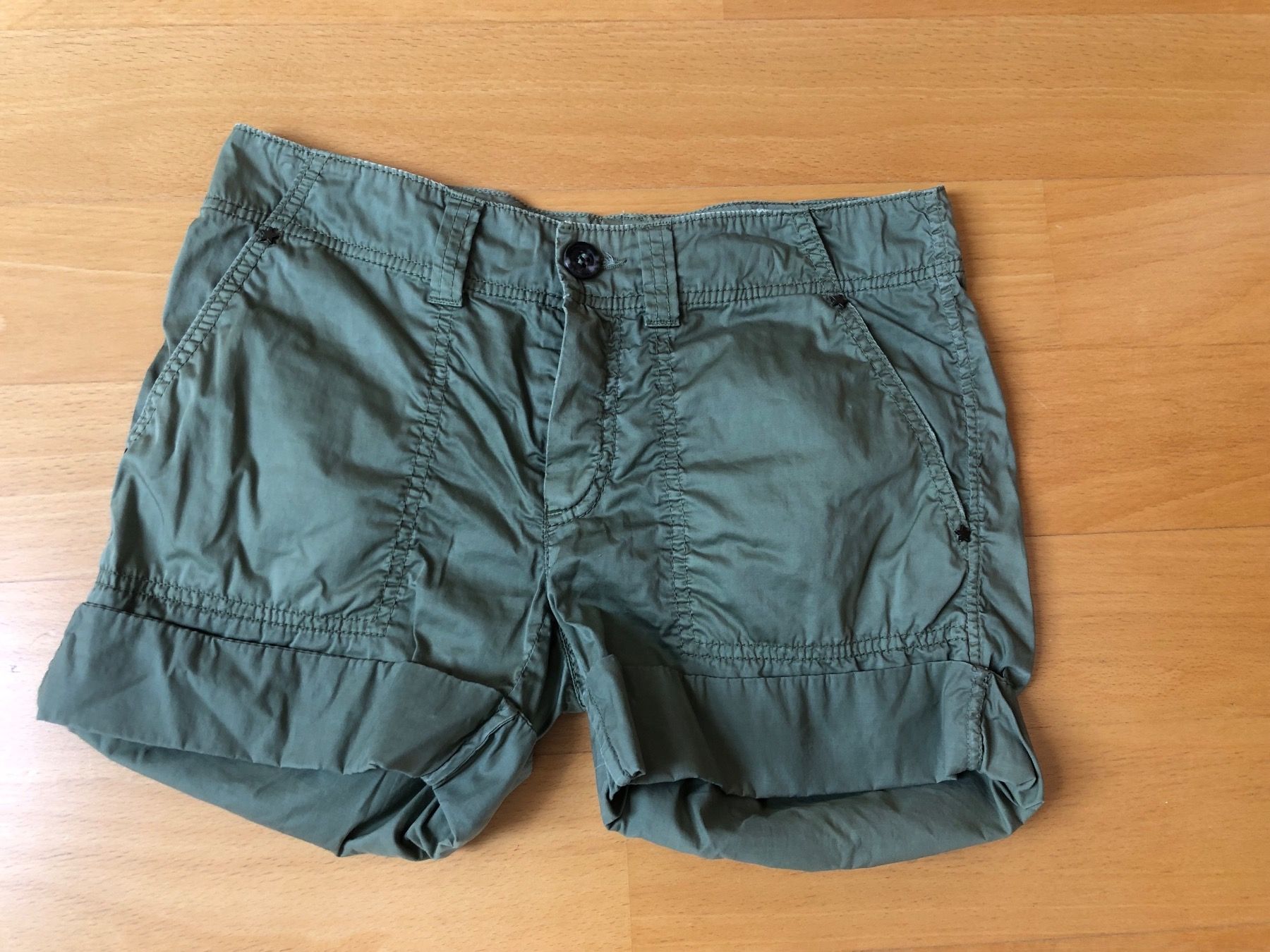 Pantaloni: Marke SET Kurze Hose, Flasche-grün Farbe – Usato da Buchs-ZH venduto da Birikina