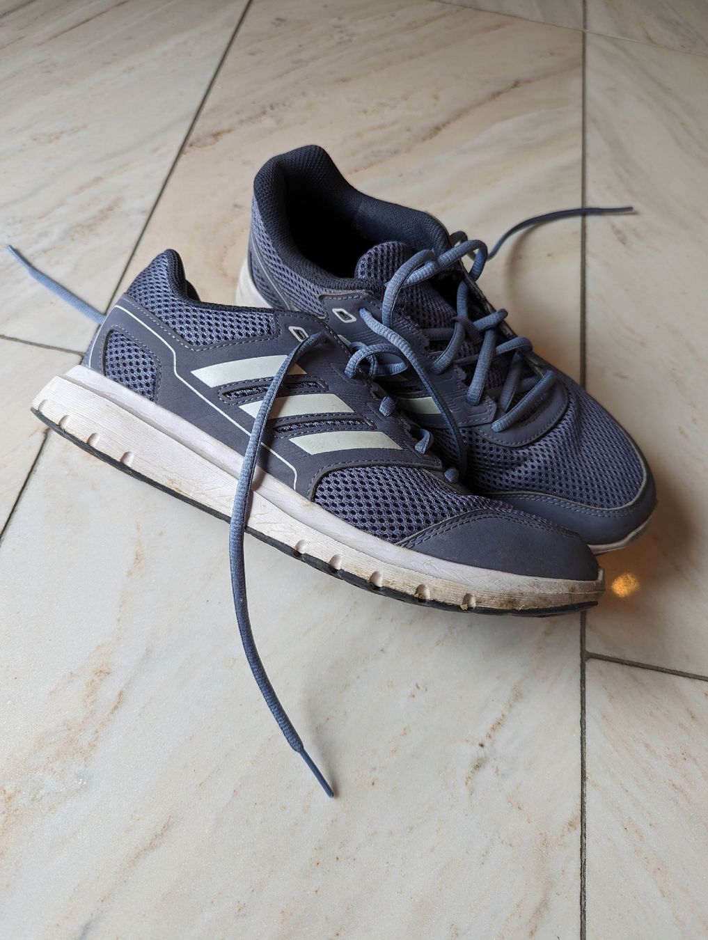 Adidas Scarpe da donna: Sneaker Adidas blau weiss 39 – Usato da Neuheim venduto da sh0_gbz7 2