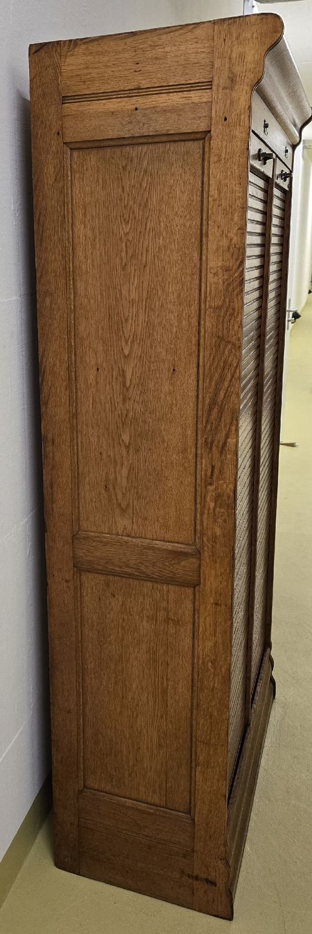 Armadi: Lateralschrank  , antiker Rolladenschrank – Usato da Zürich venduto da Reni8048 3