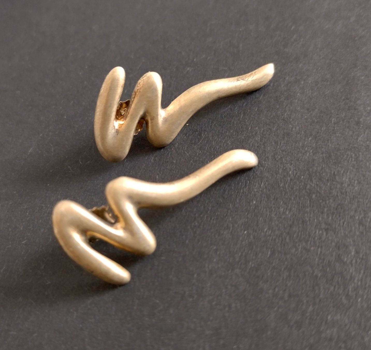 Ohrringe & -stecker: ZICK ZACK OHRRINGE SILBER 925 – Gebraucht aus Romanshorn von Stubsinator