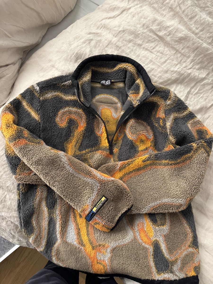 Giacche: Diesel Fleece Jacket - size M – Usato da Zürich venduto da ErnstS_23 2