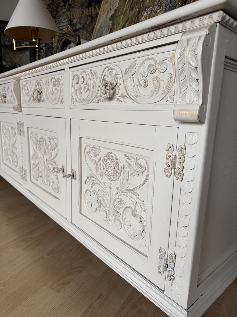 Cassettiere:     Edles Sideboard mit handveredelten Details  – Nuovo (secondo la descrizione) da Sisseln AG venduto da ibr_c5wj 4