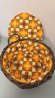 Vintage Weidenkorb mit Deckel, 70er Jahre Blumenstoff