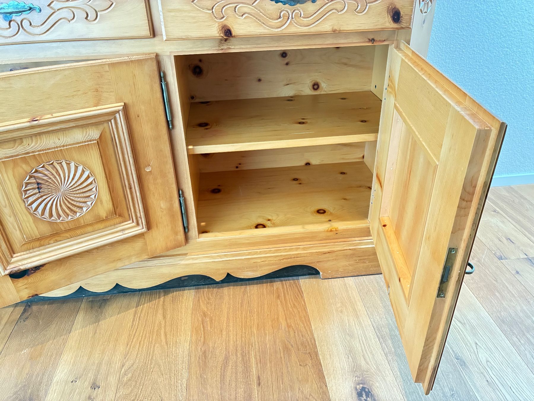 Kommoden: Massiv Holz Kommode – Gebraucht aus uetendorf von LEXWORKSchlub 4