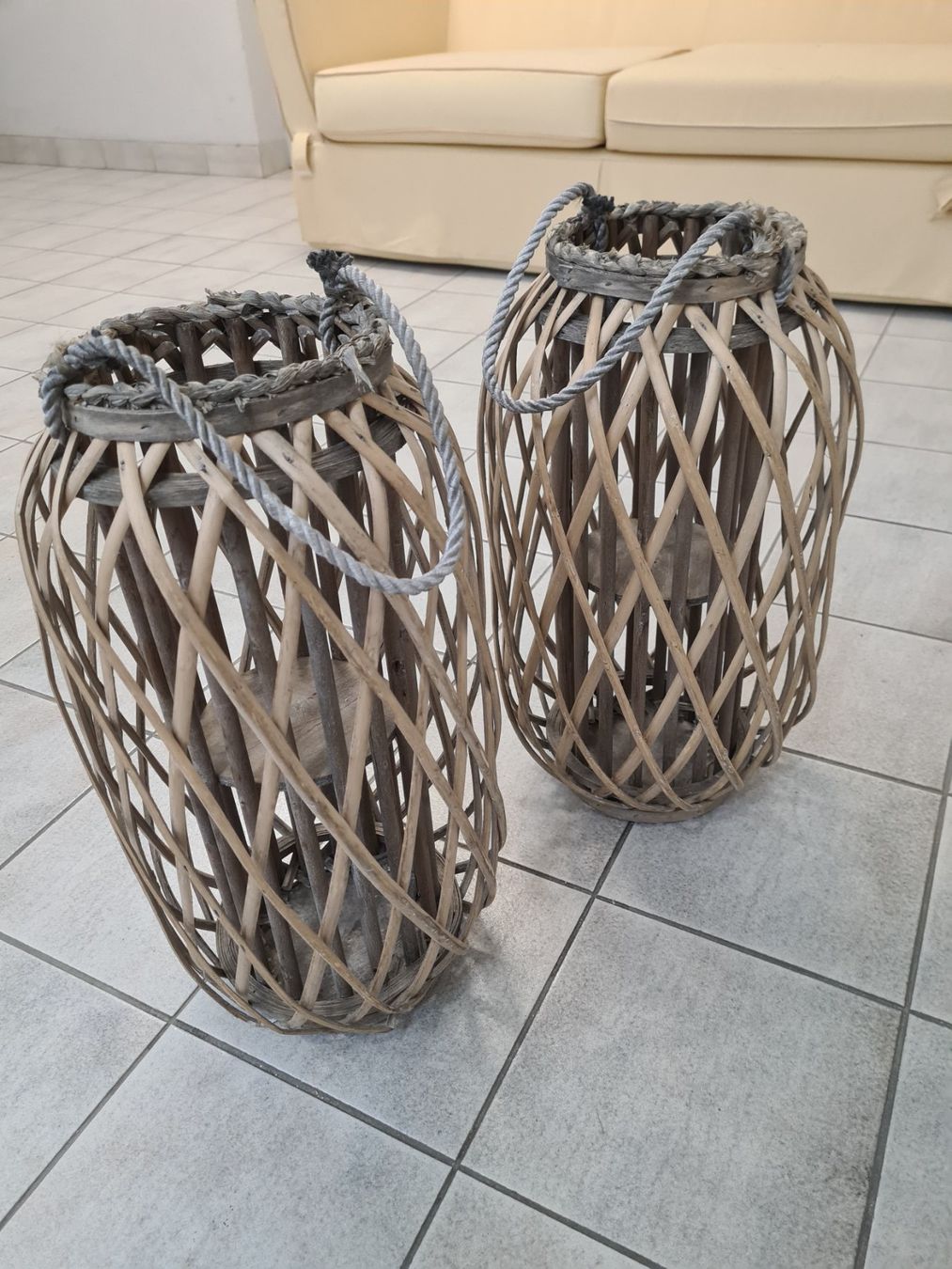Toutes les décorations: 2 Lanternes déco en bambou tressé – D'occasion à Monthey par 187-zeroo 8