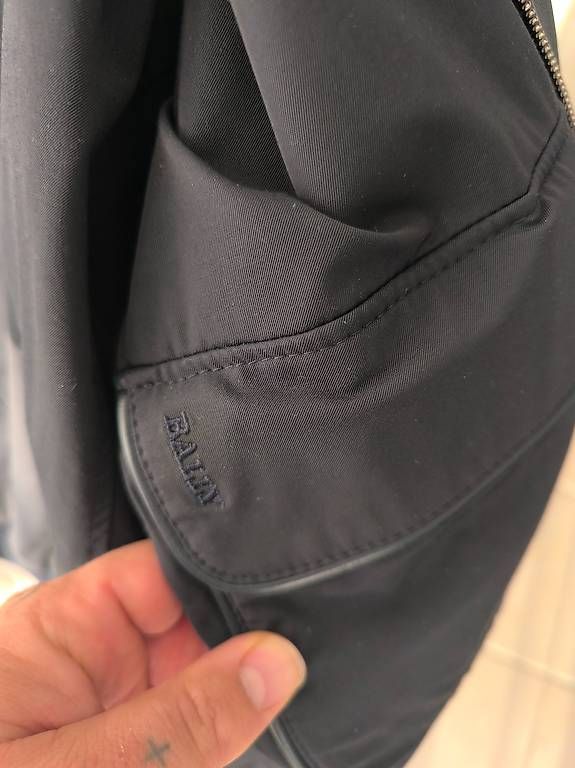 Jacken: Bally Lederjacke Dunkelblau XL – Gebraucht aus Wangen ZH von Tusch20 1