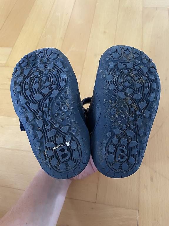 Scarpe per ragazzi: Blifestyle Gr. 23 – Usato da Schaffhausen venduto da paraula 3