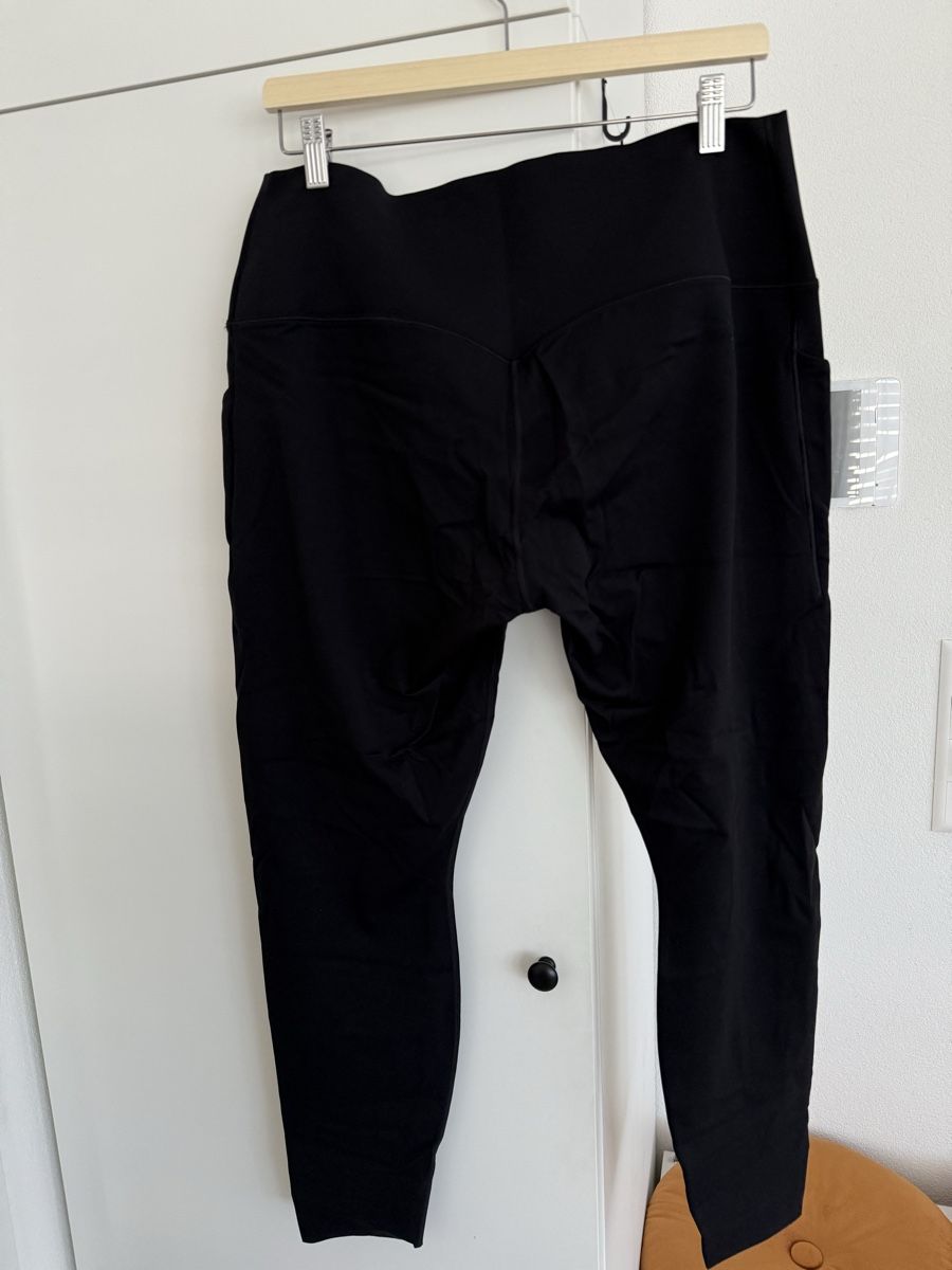 Nike Leggings: Sportleggings von Nike – Nuovo (secondo la descrizione) da Zürich venduto da mel_87ct 2