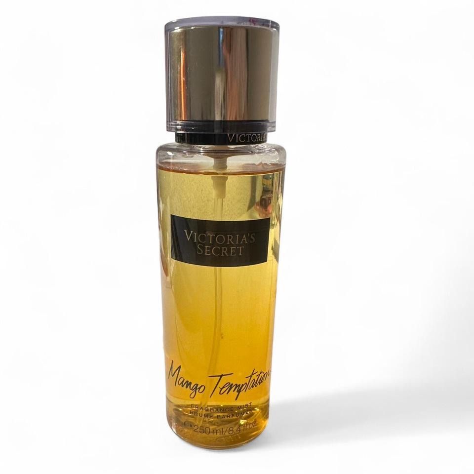 Victoria's Secret Profumi & Eau de Toilette: Victoria's Secret Mango Temptation body spray – Usato da Winterthur venduto da hachiscutecloset
