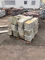 Mauersteine grau aus Granit / Naturstein ca. 25 x 25 x 45 cm