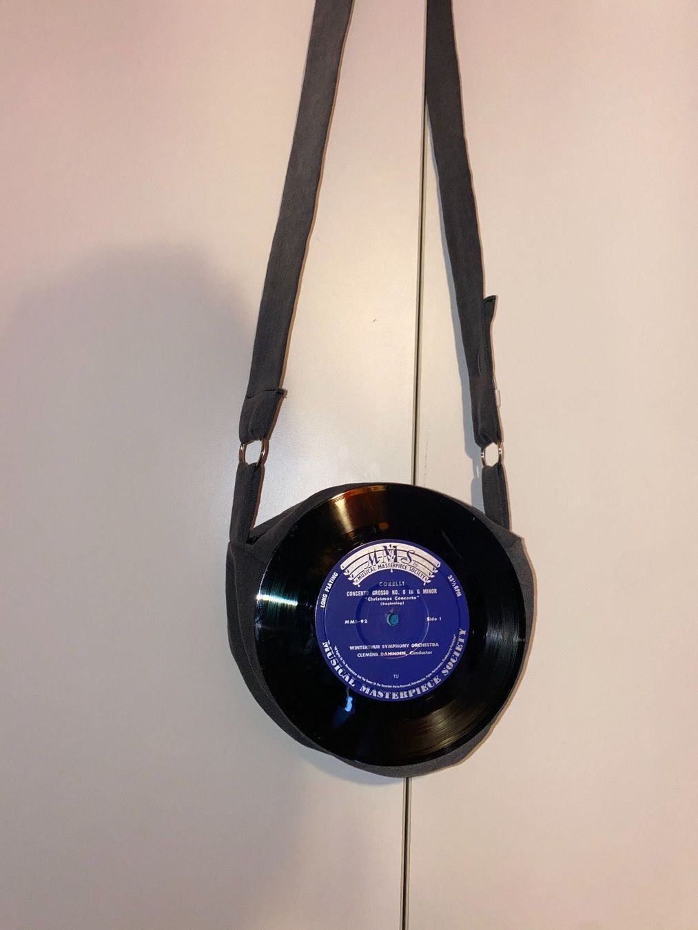 Borse da donna: Umhängetasche aus Schallplatten – Usato da Gränichen venduto da cat_lady 1