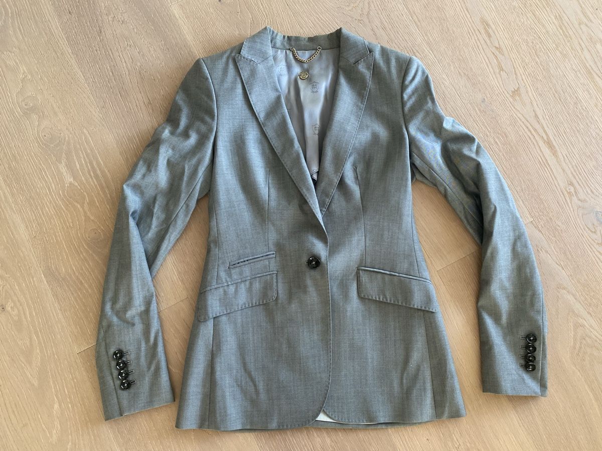 Massimo Dutti Giacche: Neueertiger Massimo Dutti Blazer, Grau, Grösse 36 – Nuovo (secondo la descrizione) da Winkel venduto da Flyhy2020