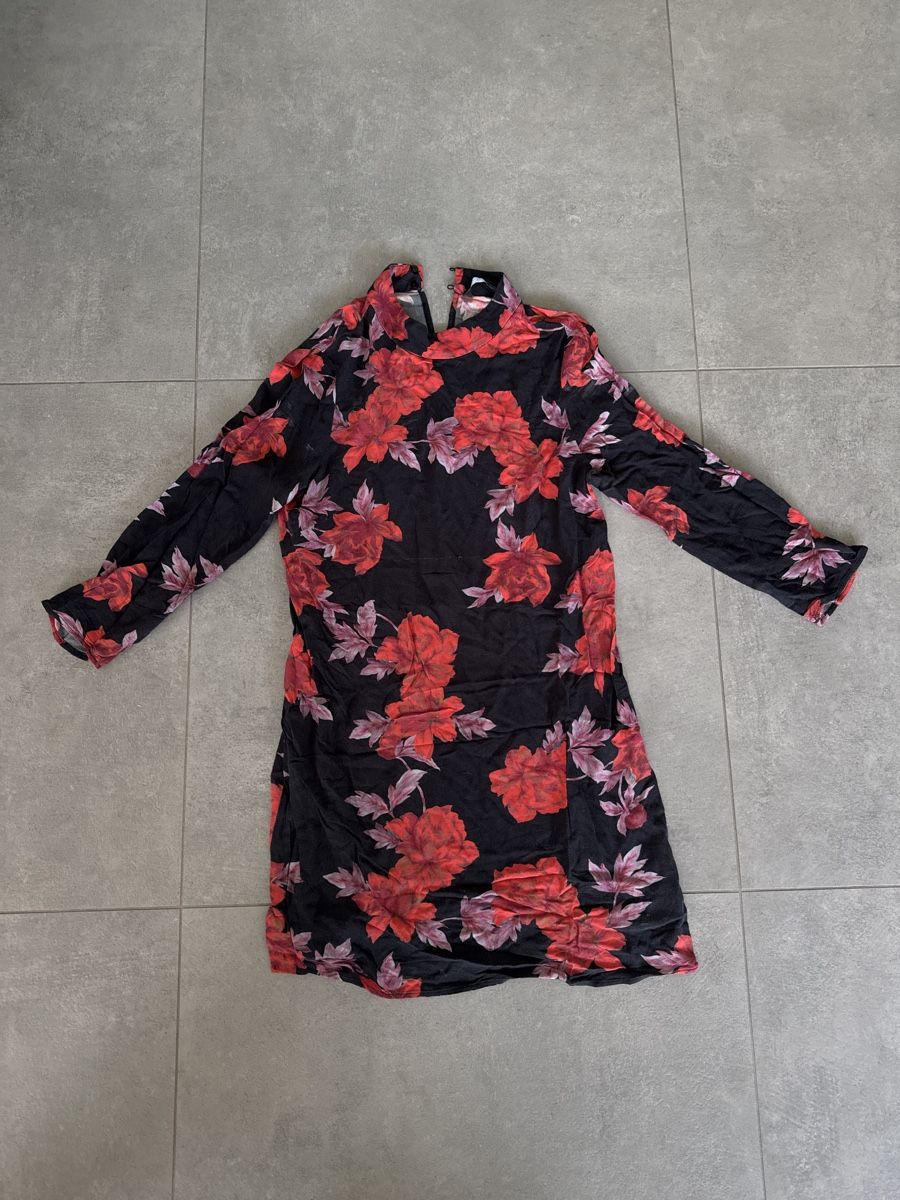 Zara Vestiti: Zara Kleid, Grösse S, Blumenmuster – Usato da Elsau venduto da shoppa2