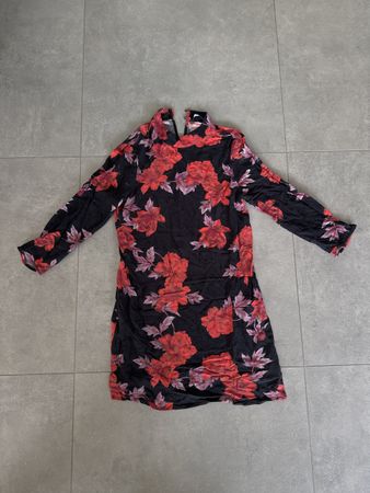 Zara Kleid, Grösse S, Blumenmuster