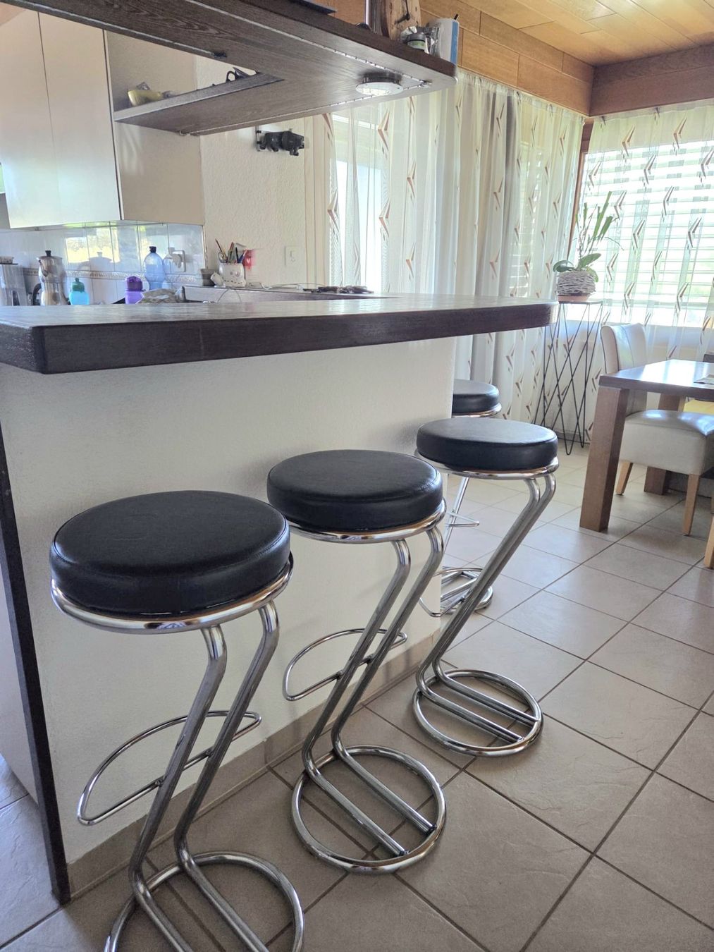 Sgabelli: Moderne Barhocker mit Polstersitz - Höhe 80 cm – Usato da Altstätten SG venduto da V_Redzepi