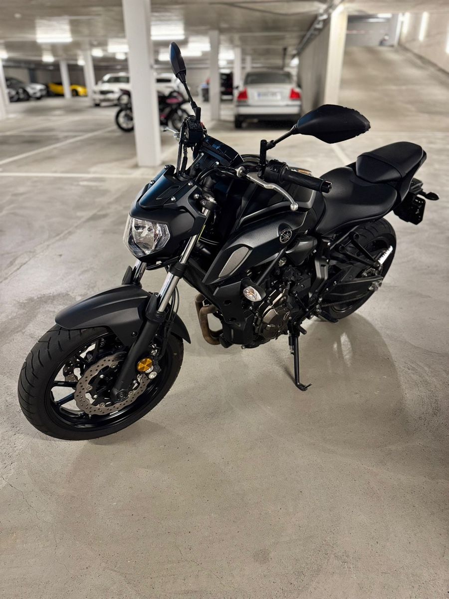 Yamaha Strada: Yamaha mt07 2020 – Usato da Bern venduto da men_cl8x