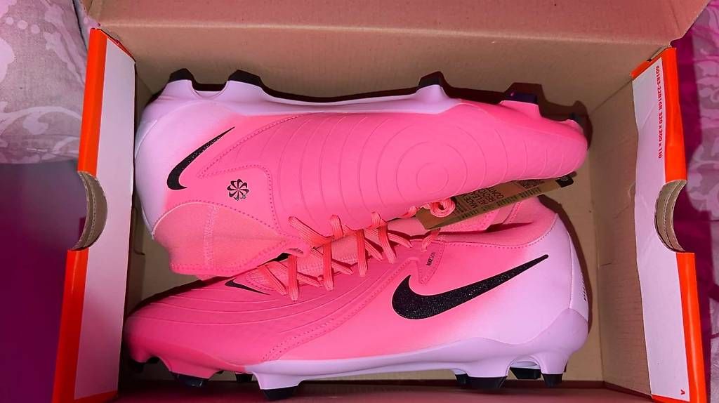 Scarpe da uomo: Nike Fußball Schuhe  – Usato da Zürich venduto da per_6jfp 2