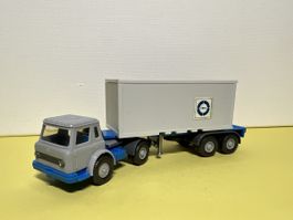 Wiking IH Containerlastzug IWT in 1/87