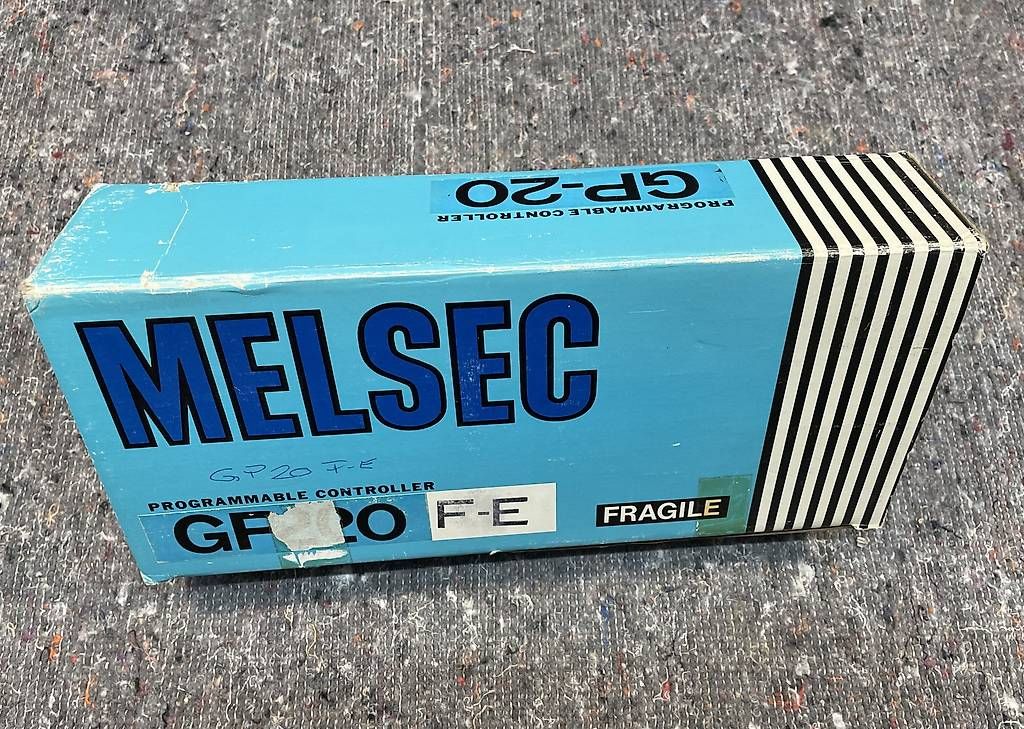 Sistema di controllo: Mitsubishi SPS Programmiergerät MELSEC GP-20 – Usato da Mörigen venduto da Q4 1