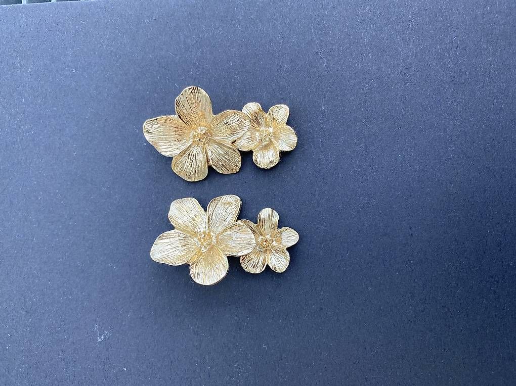 Orecchini pendenti & Orecchini a lobo: Diverse Ohrringe/ Modeschmuck Gold/Perle – Usato da Flüelen venduto da 6468 1