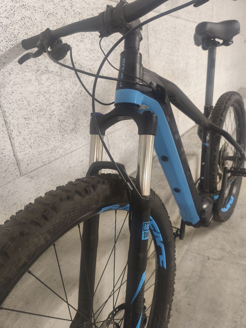 Focus Biciclette: Focus Bolt E-Bike Black Blue Grösse M  – Difettoso da Oberurnen venduto da Schneidi79 2
