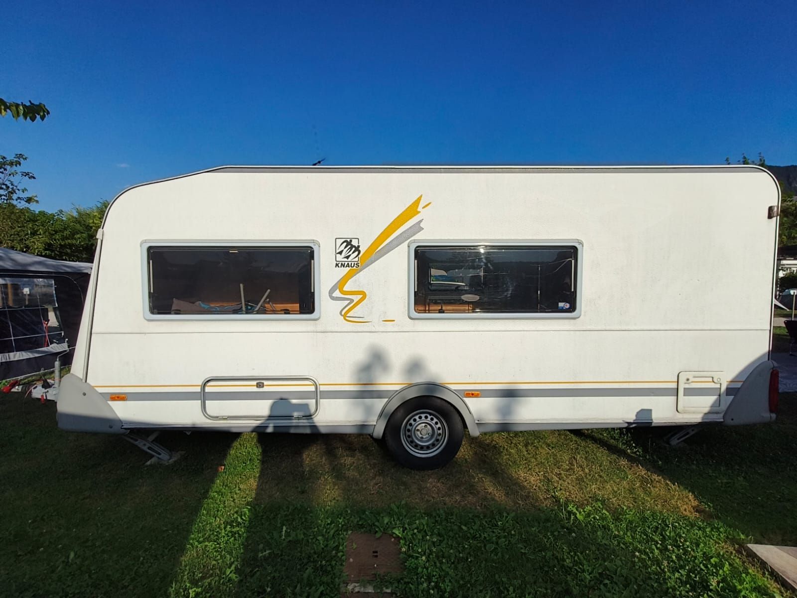 Knaus Camping Fahrzeuge: Wohnwagen Knaus 500  – Gebraucht aus Zihlschlacht von Marcel_90