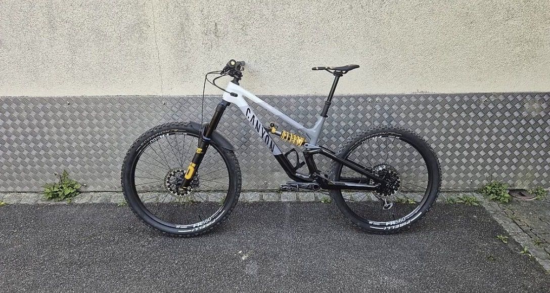 Biciclette: Canyon Torque CF Fabio Wibmer in Grösse L – Usato da Zürich venduto da Voltes