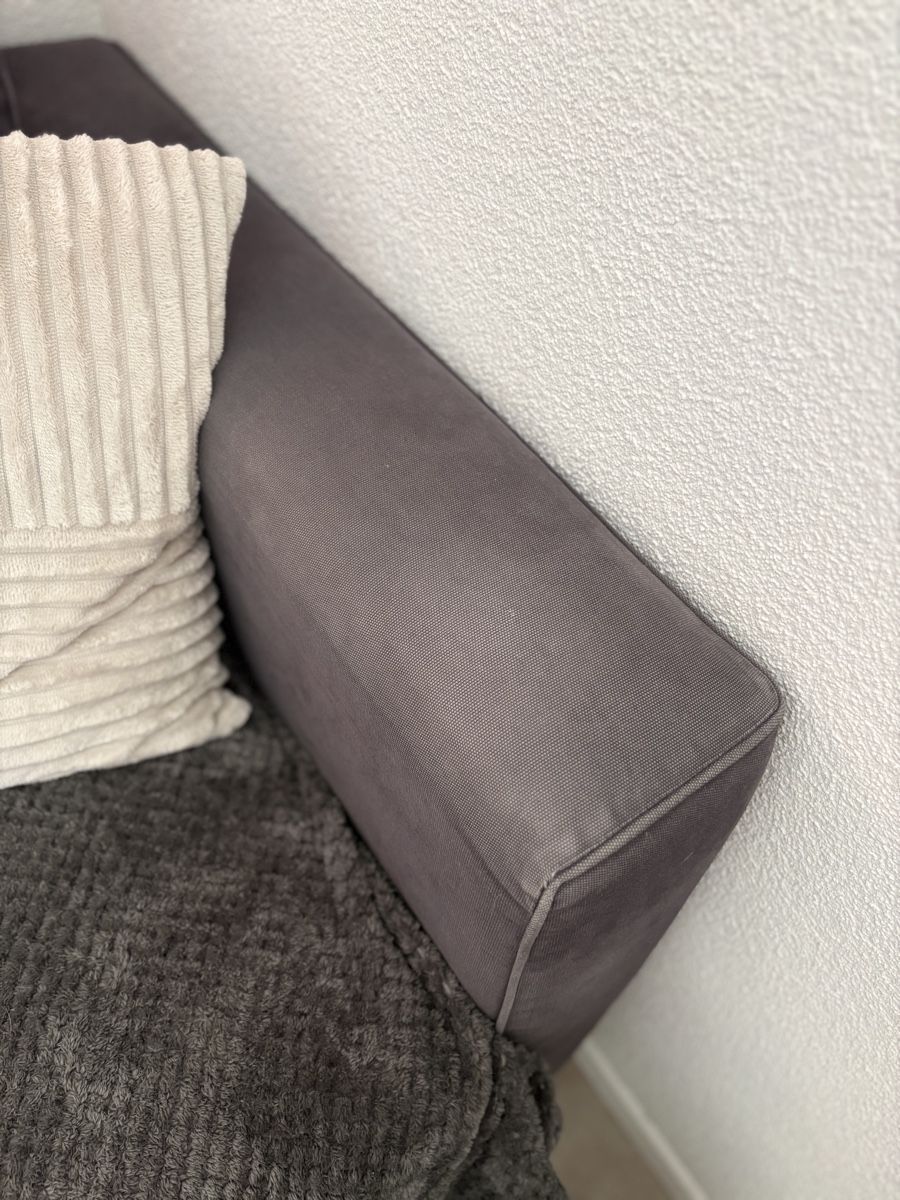 Divani: Schönes dunkelblaues Sofa mit Schlaffunktion – Usato da Aarwangen venduto da emelie.1101 2