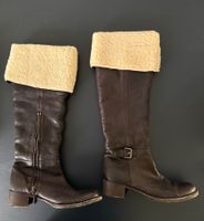 Miu Miu Riding Boots aus braunem Leder mit Shearling-Kragen
