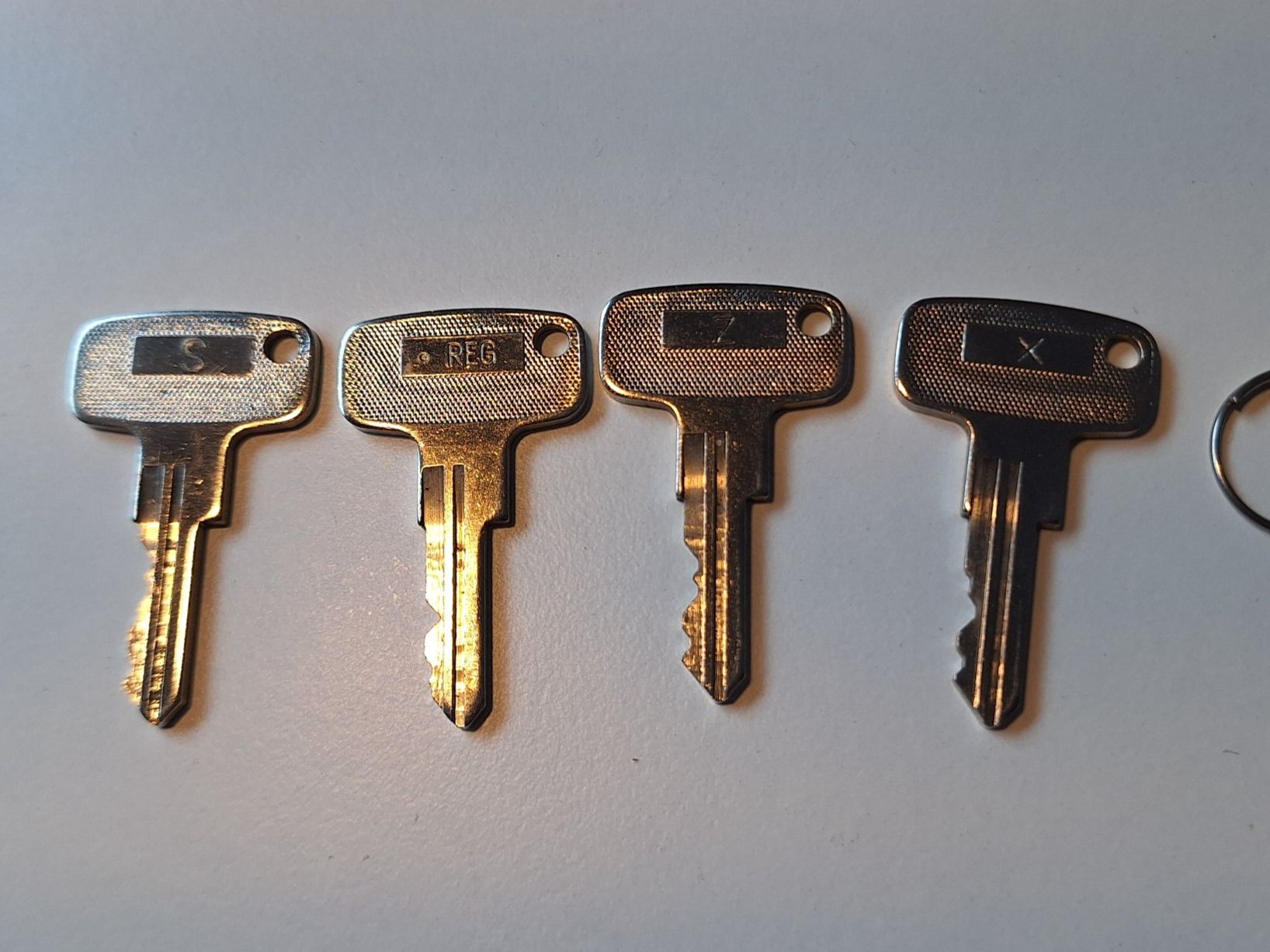 Interruttori: Spezieller Sicherheitsschalter. – Nuovo e nell'imballaggio originale da Waedenswil venduto da apple-cor 6