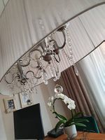 Hängeleuchte mit Organzastoff