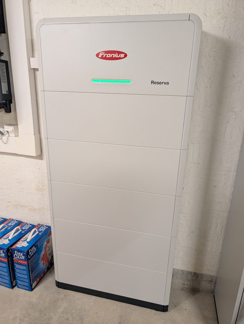 Fronius Dispositivi a energia solare: Fronius Reserva 15.8 Batteriespeicher – Usato da Winterberg ZH venduto da Phuturephil