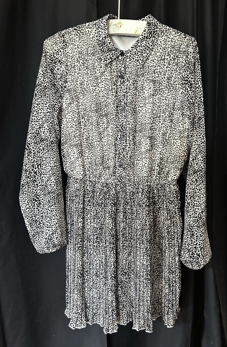 Kleider: Bik Bok Leopard Print Pleated Dress, Size Medium. – Neu (gemäss Beschreibung) aus Zürich von Mistral61