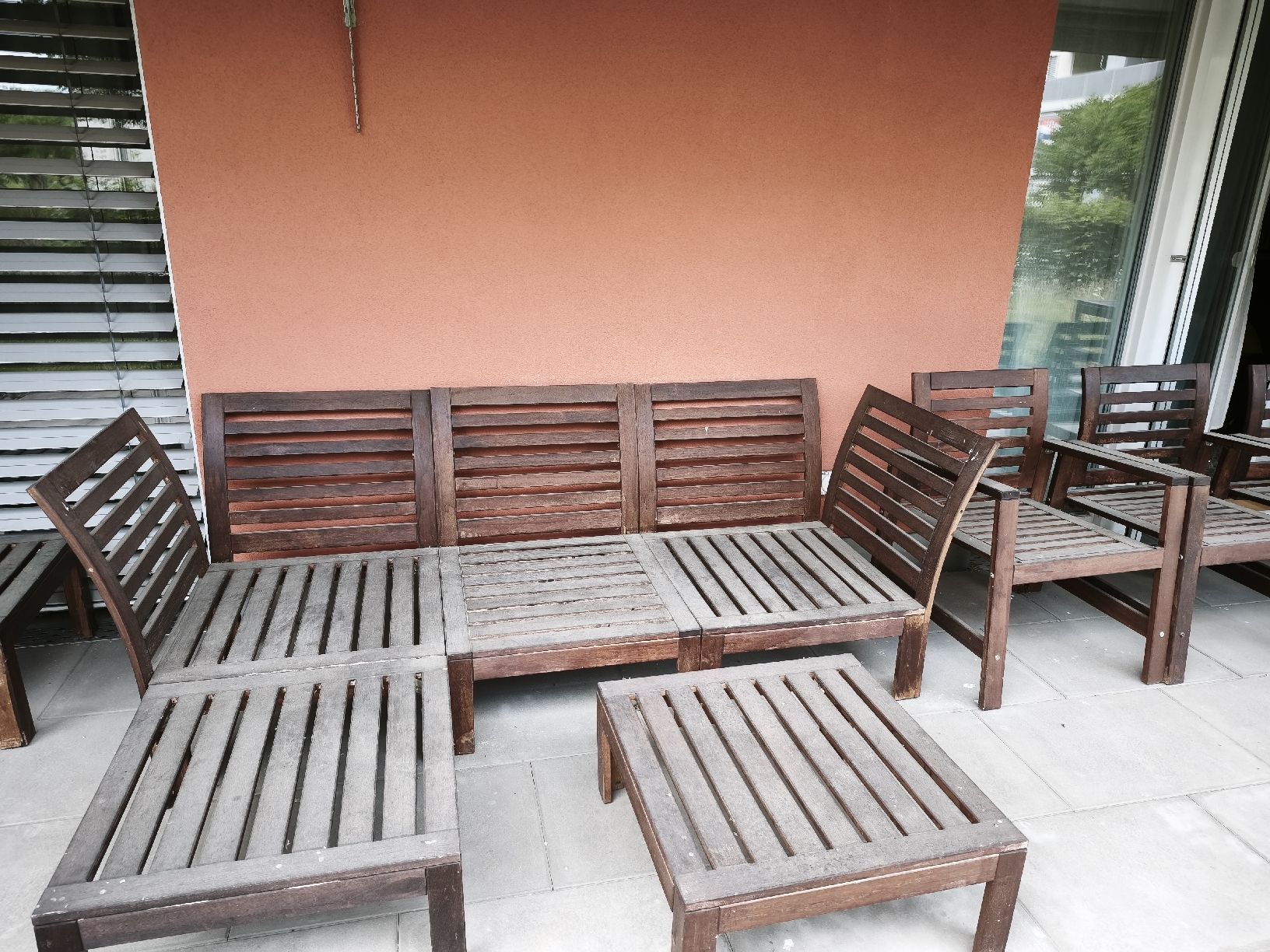 Set de table et chaises: Schöne Terrassenmöbel  – D'occasion à Oftringen par Siham___ 5